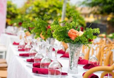 5 idées de décoration de table pour mariage : inspirations élégantes et faciles Artisan Fleuriste